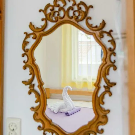 Holiday Jakov Tatil Evi *